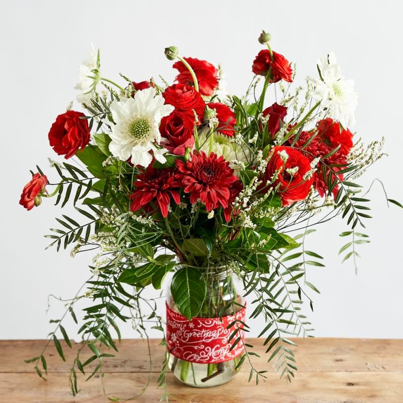 Christmas Joy in a Jar | Fabulous Flowers
