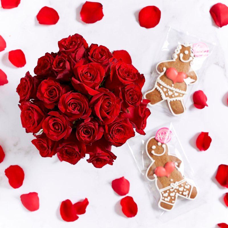 Red rose container arrangement with gingerbread cookies for Valentine's Day | Fabulous Flowers Cape Town florist