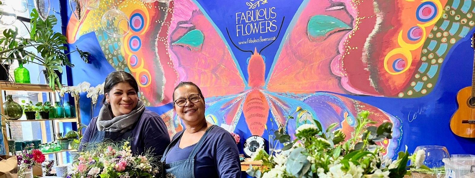 Birthday Gifts for Her delivered by Fabulous Flowers in Cape Town and luxury gifts boxes couriered nationally in South Africa. Buy the best gifts for her online.