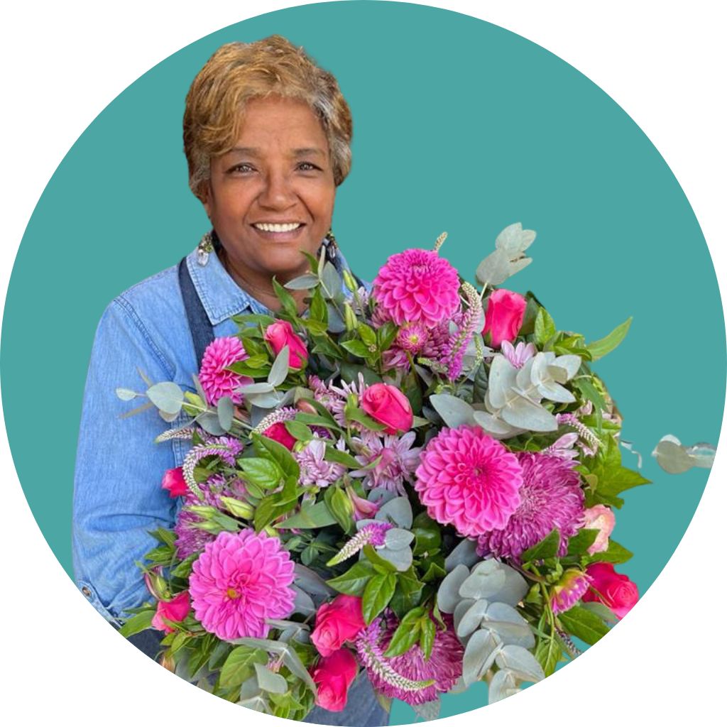Mymoena Salie has been in the florist industry working as a florist for 33 years in 2022. 
