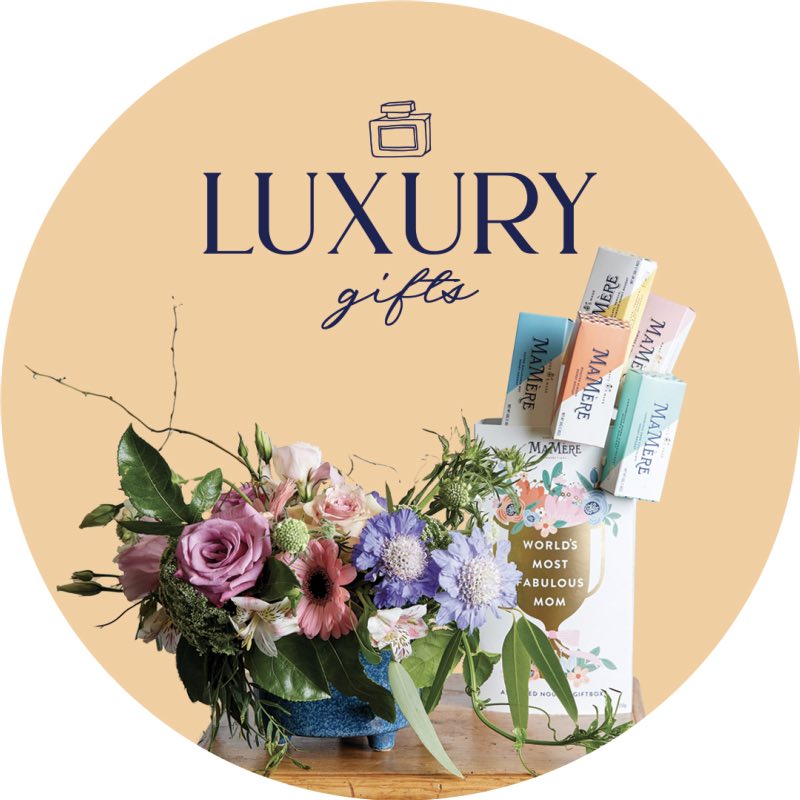 luxury gifts with yummy snacks and fresh flowers with a variety of beautiful flowers delivered in Cape Town and some nationwide