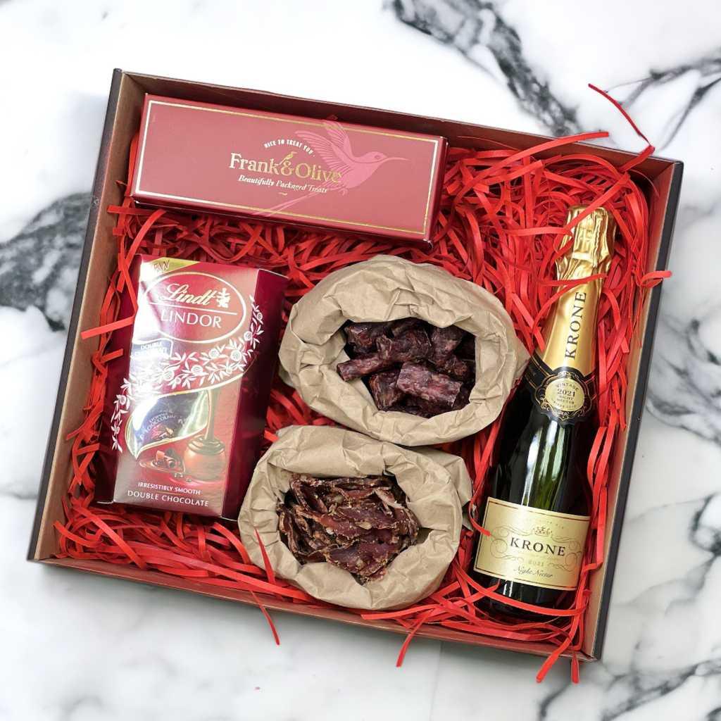 Anniversary Celebration Hamper with Premium Snacks | Fabulous Flowers and Gifts