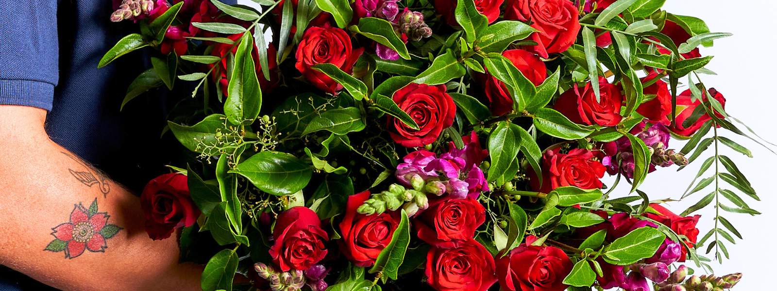 5-Star Red Rose Bouquets - Luxurious Flower Delivery - Fabulous Flowers