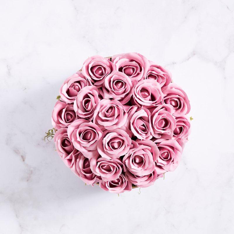 Roses that last forever in a gift box with nougat | Fabulous Flowers South African florist