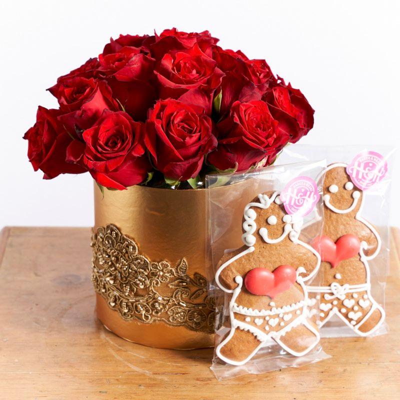 Gold container luxury flower arrangement with romantic red roses and gingerbread cookies | Fabulous Flowers Cape Town CBD Florist