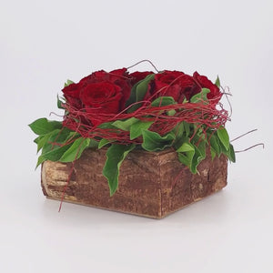 Video of ten red roses in a wooden box - Fabulous Flowers